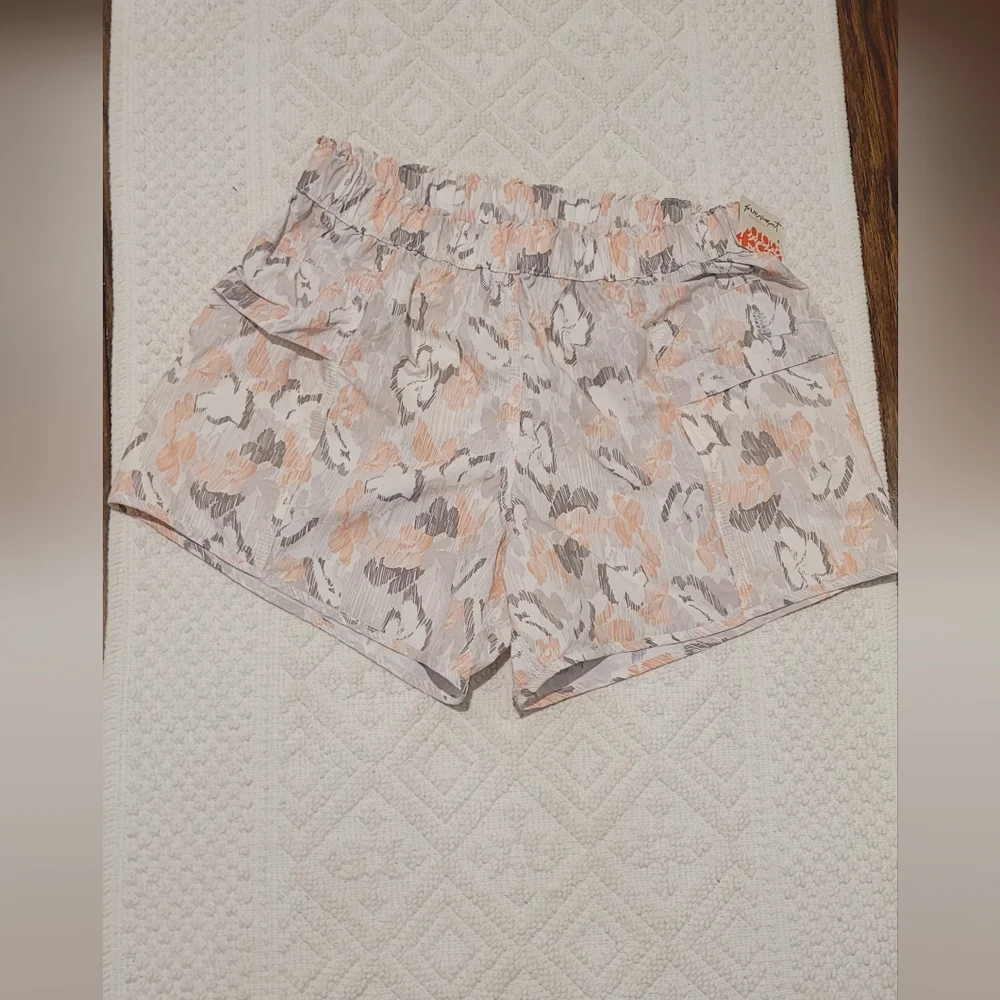 Free People Movement In The Wild Printed Shorts Ivory Combo - Picture 5 of 15